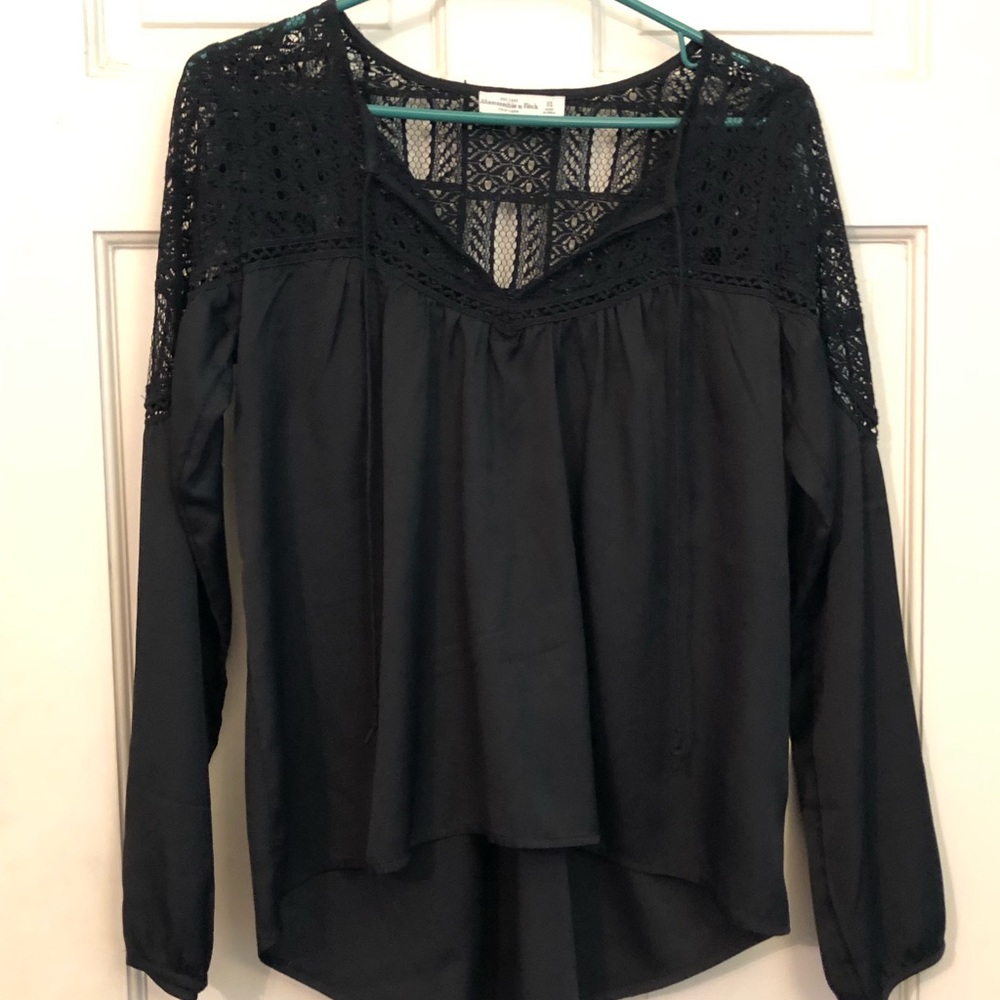 Super cute Log sleeved top
